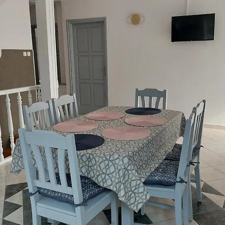 Ludika Vendeghaz Apartment Balatonfured