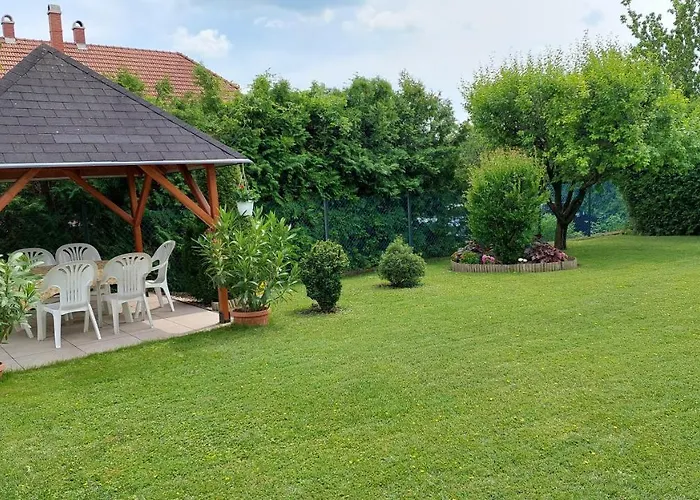 Апартаменты Ludika Vendeghaz *