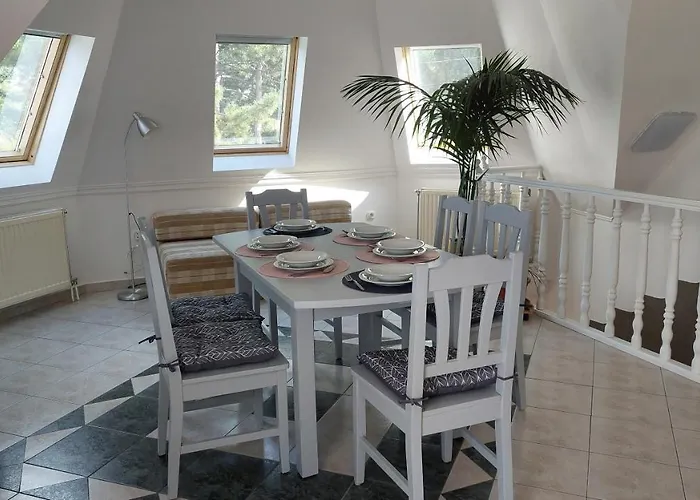 Ludika Vendeghaz * Balatonfüred