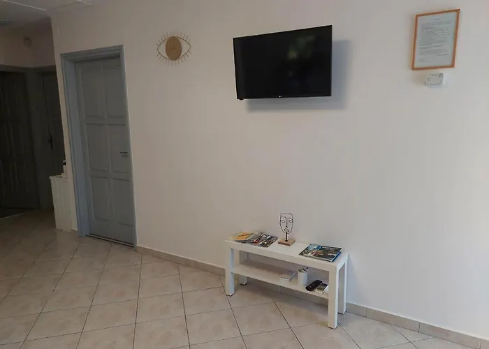 Ludika Vendeghaz Апартаменты *